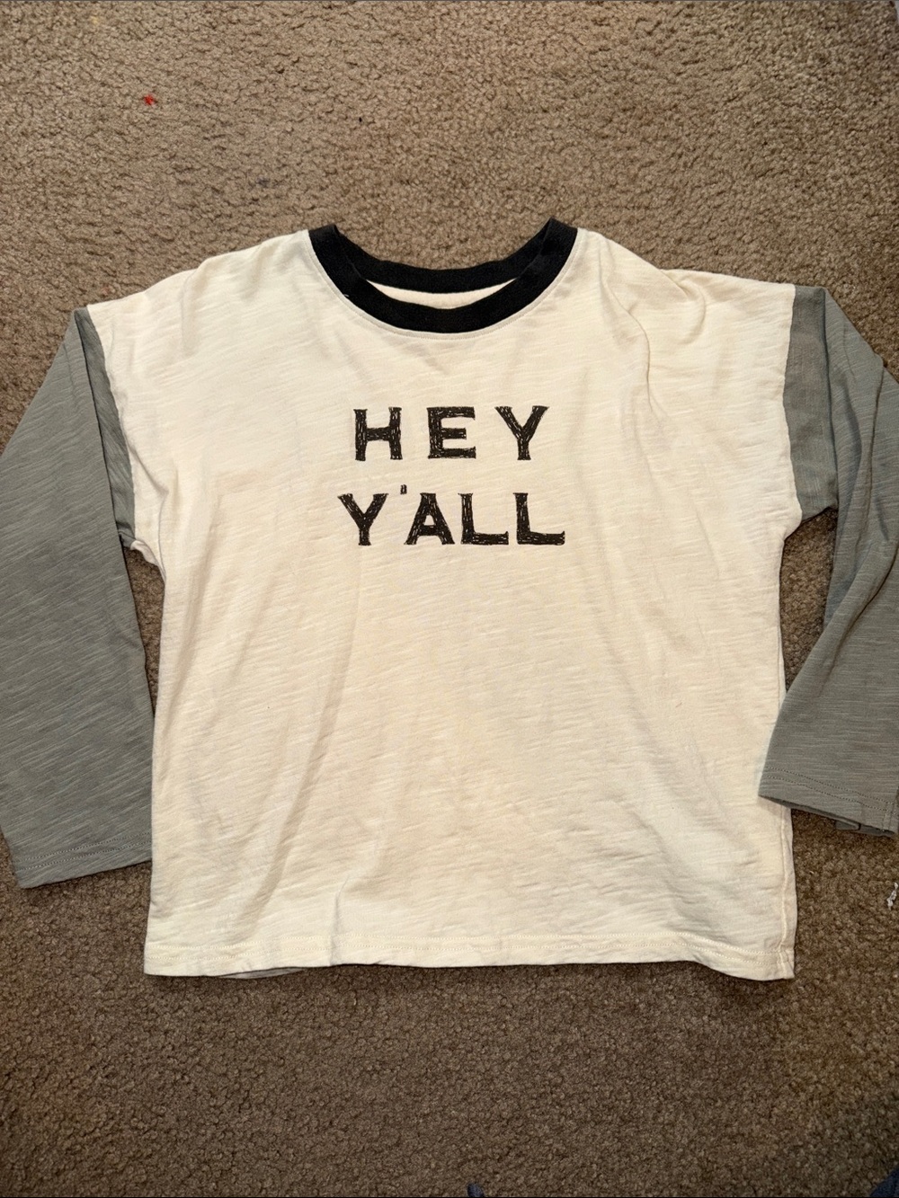 Rylee + Cru White 'HEY Y'ALL' Long Sleeve Tee with Gray Sleeves